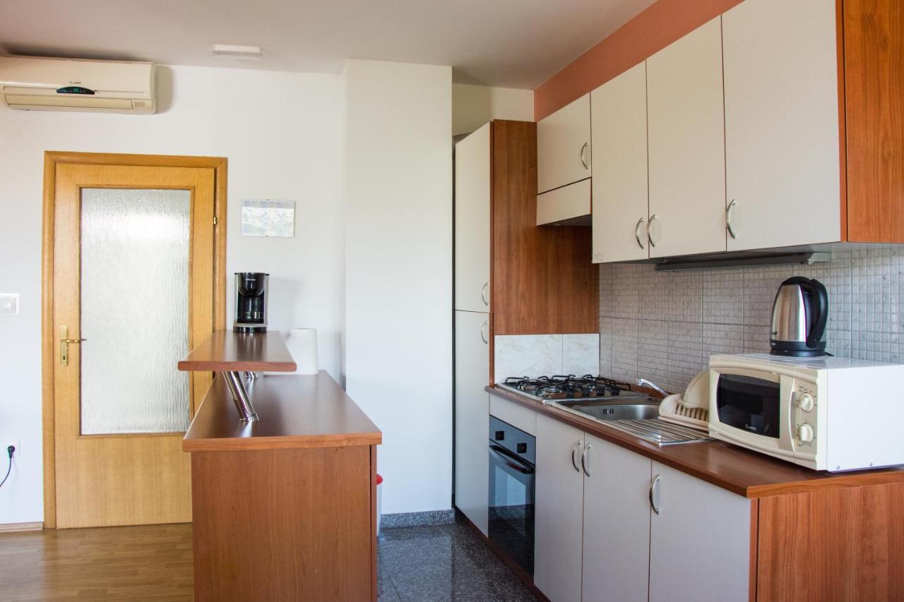 Apartments Sv. Jelena 2 Pag Town Zewnętrze zdjęcie